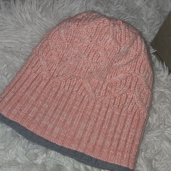 Womens Under Armour Powder Pink Around Town Fleece Lined Beanie ua hat cap warm - Picture 9 of 14